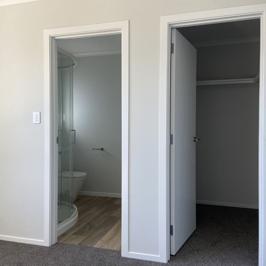 Guy Road, Waipawa - Photo 1