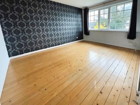 4 bedroom semi-detached house to rent - Photo 4