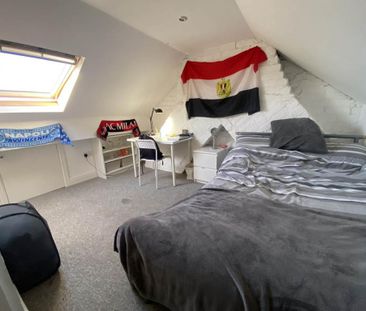 6 bedroom terraced house to rent - Photo 1