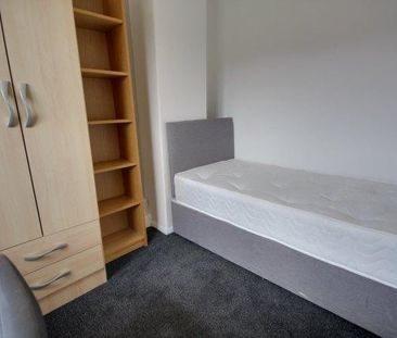 3 bedroom house share to rent - Photo 4