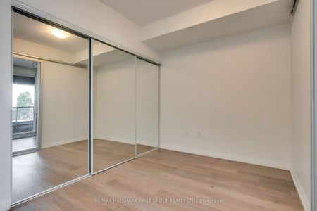 For Lease - 835 St Clair Avenue Unit# 401, Toronto, Ontario - Photo 3