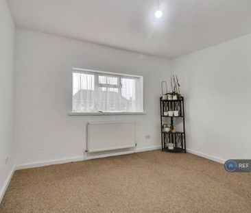 4 bedroom terraced house to rent - Photo 2