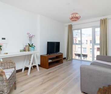 2 bedroom apartment to rent - Photo 4