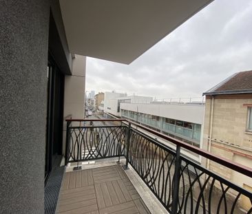 BEAU STUDIO MEUBLE SURESNES TRAM T2 - Photo 3