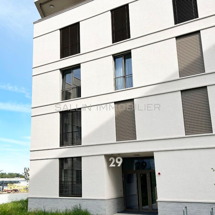 SPACIEUX ATTIQUE DE 3½ PIECES - Photo 1