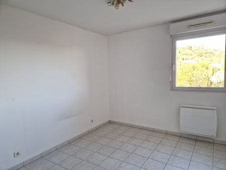 Location Appartement 3 pièces 66m² VENCE 06140 - Photo 2