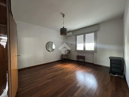 5 locali in affitto - Photo 4