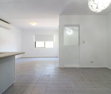 RENOVATED APARTMENT WITH STUDY/2ND BEDROOM - Photo 1