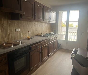 Location Appartement 4 pièces 78m² GRANVILLE 50400 - Photo 6