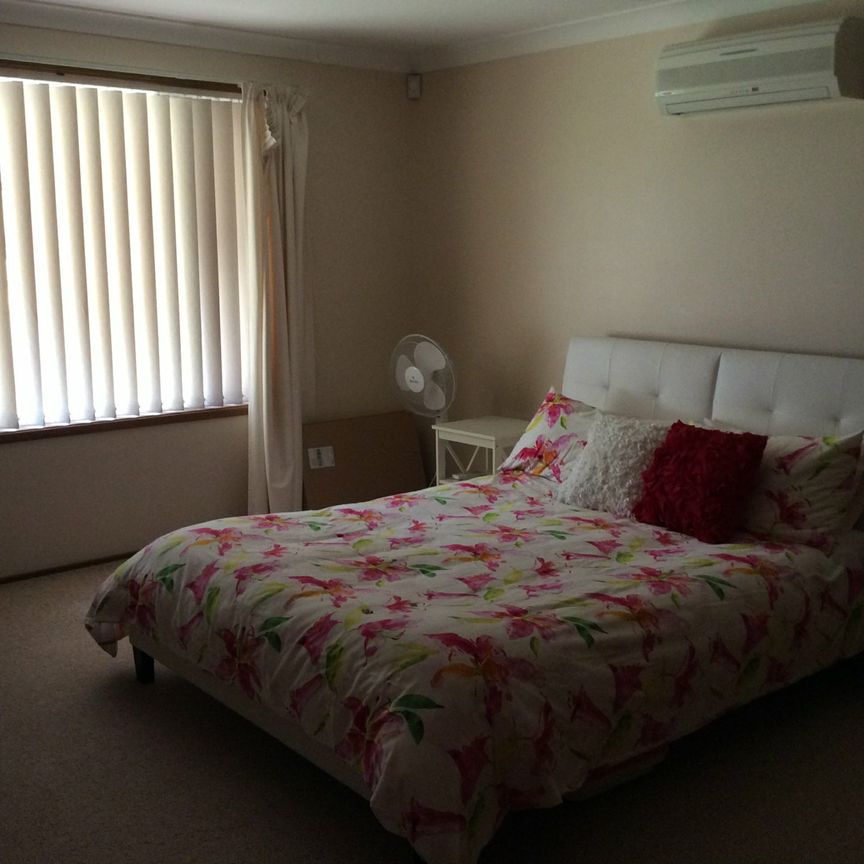 Absolutely! Here’s the updated rental advert: Spacious 3-Bedroom Home with Modern Comforts in South Tamworth - Photo 1