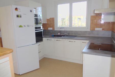 LOCATION VILLA INDIVIDUELLE QUARTIER BOULOURIS A ST RAPHAEL - Photo 3