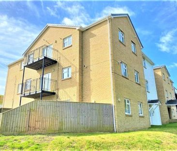 3 bedroom apartment to rent - Photo 2