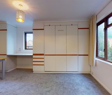 Templecombe Mews, Oriental Road, Woking, Surrey, GU22 7DL - Photo 6
