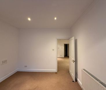 2 Bed Flat, Honey Yard, SE22 - Photo 4