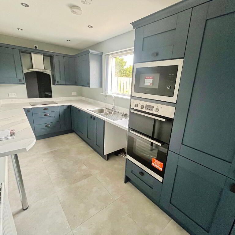 16 Benmore Drive, Belfast, BT10 0DQ - Photo 1