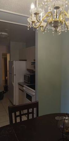 2 bdrm 1 1/2 bath - Photo 1