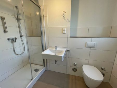 ruhig gelegen und neu modernisiert - Photo 4