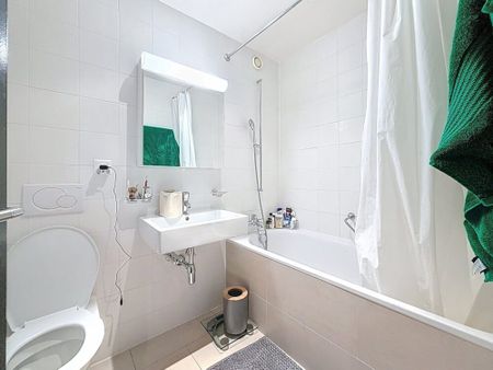 Bel appartement de 5,5 pièces idéalement situé à Lausanne - Photo 2