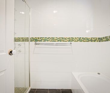 Neat and Tidy Family Home Ready To Be Leased! - Photo 4