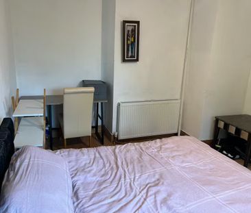 Killary Grove, Dublin - Photo 1