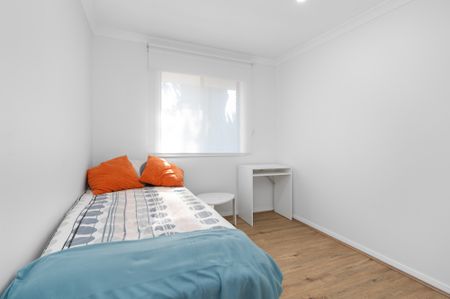 Beautiful 3x2 Home In West Lamington - Photo 5