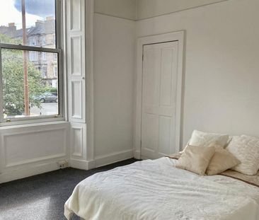 2 Bed Flat, Montgomery Street, EH7 - Photo 3