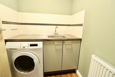 St Andrews Square, Charlotte Street, AB25 - Photo 2