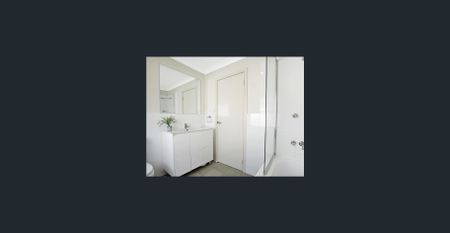 4 Bedrooms ! 2 Bath ! 2 Car ! Ducted Air ! - Photo 5