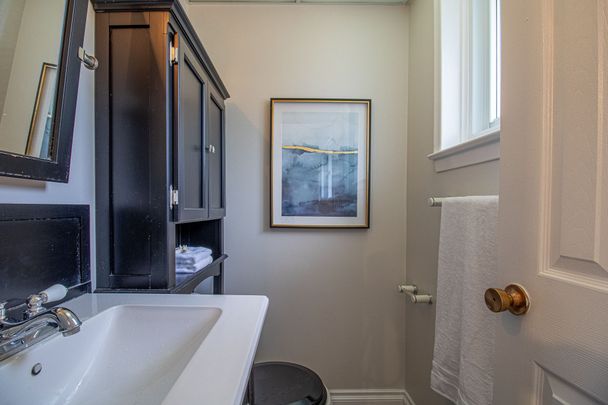 For Lease - 978 Wildwood Drive, Newmarket, Ontario - Photo 1