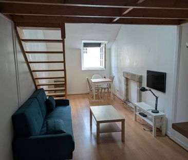 Loue appartement meublé en plein centre ville - Photo 1