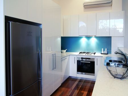 4/82 Trenerry Crescent, Abbotsford VIC 3067 - Apartment For Rent | Domain - Photo 3