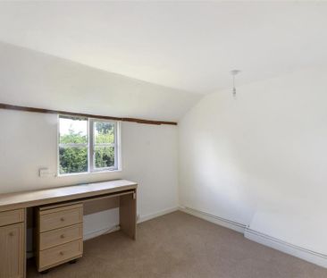 4 bedroom detached house to rent - Photo 1