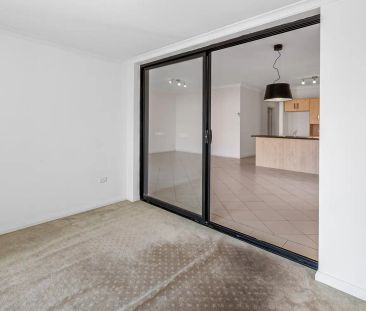 “Modern Family Home with Versatile Layout and Spacious Backyard” - Photo 5