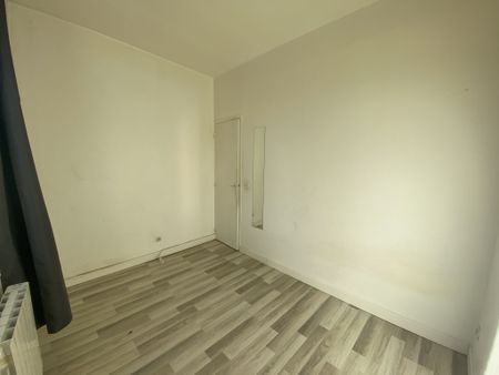 APPARTEMENT T2 NON MEUBLÉ - PROCHES COMMODITES - Photo 4