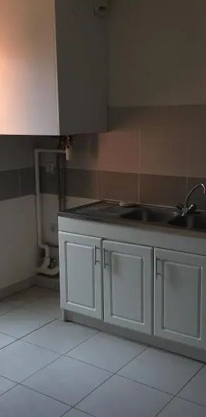 Appartement à louer 3 pièces 77.91m² - Photo 1