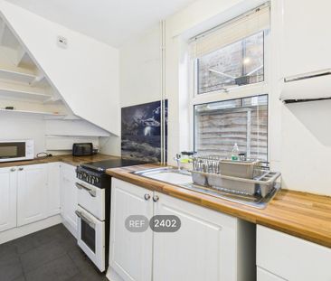 2 bedroom property to rent - Photo 3