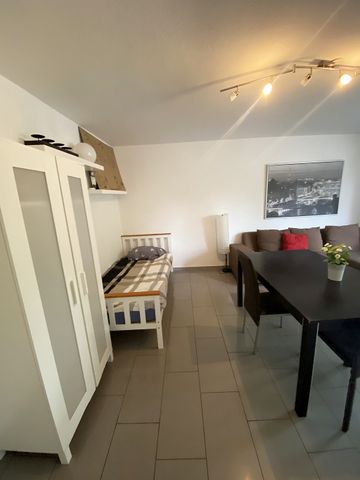 Schick eingerichtete Wohnung in zentraler Lage in Frechen - Photo 2