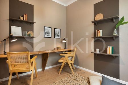 Barcelona Capital, Catalonia 08012 - Photo 5