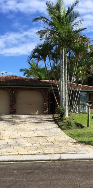 27 Prescoter Drive, 4165, Victoria Point Qld - Photo 2