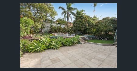 Versatile Coastal Home With Dual Occupancy Potential - Photo 4