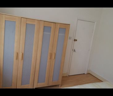 Room in a Shared House, Chapter Road, NW2 - Photo 4