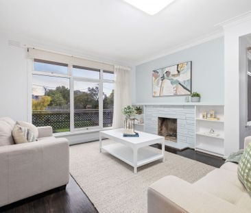 Family Entertainer on a Huge Block - Photo 6