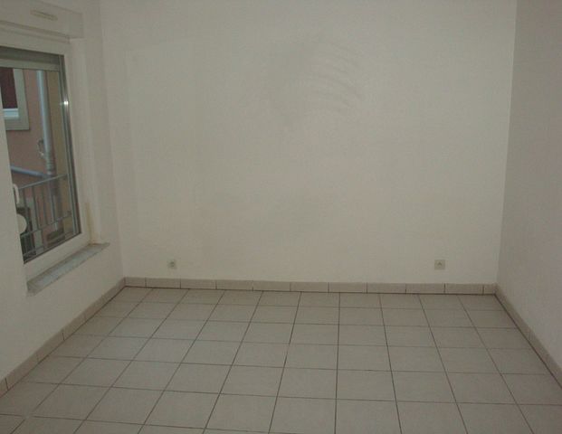 APPARTEMENT - 67 m2 - 3 pièces a rue Joffre à SARREGUEMINES 57200 - Photo 1