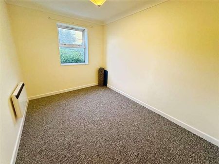 Slade Road, Ryde, Isle Of Wight, PO33 - Photo 2