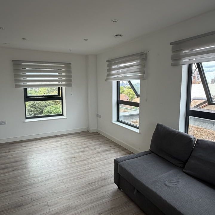 1 Bed Flat, Hillreach, SE18 - Photo 1