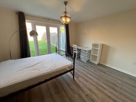 3 bedroom semi-detached house to rent - Photo 3