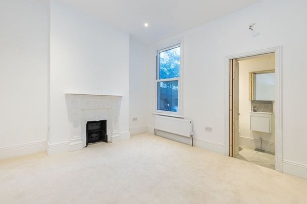 3 bedroom flat to rent - Photo 1