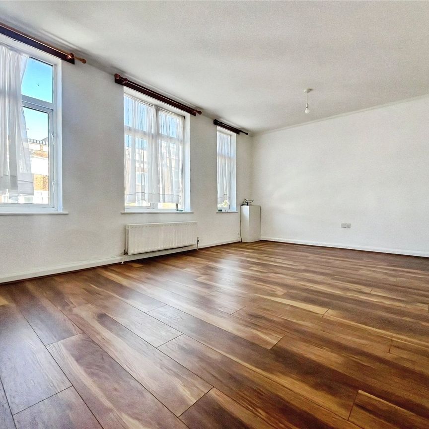 High Street, Whitton, Twickenham, TW2 7LN - Photo 1