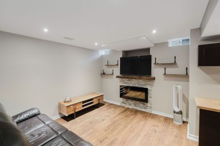 For Lease - 32 Grey Wing Avenue, Georgina, Ontario - Photo 3