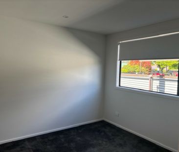 NEAR-NEW CONTEMPORARY LIVING - Photo 5